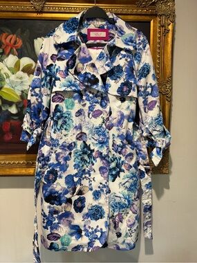 Eliza J Blue and White Floral Lined Jacket